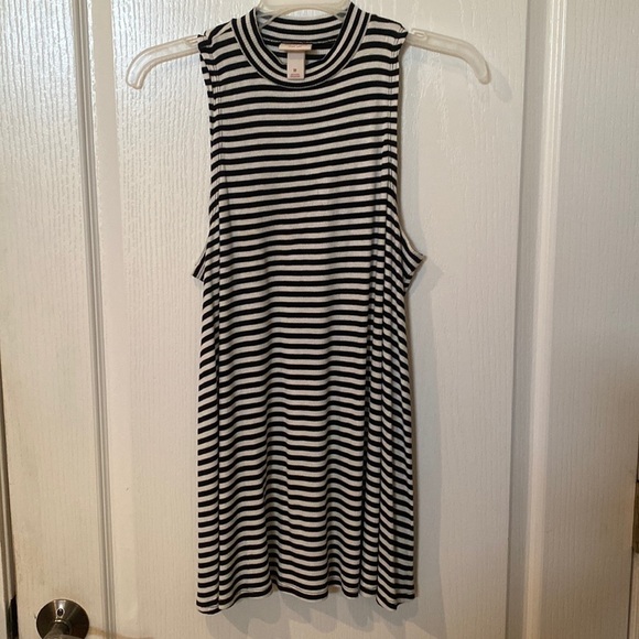 Mossimo supply Co size M Mock turtleneck short sleeve striped top - Picture 1 of 4